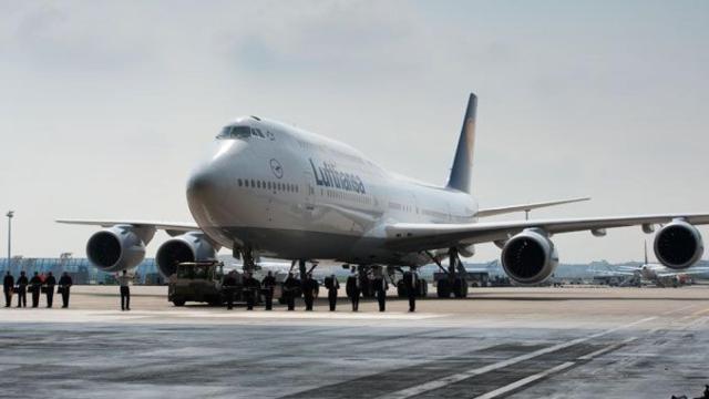 Presentación de la nueva aeronave B747 de Lufhansa / EFE