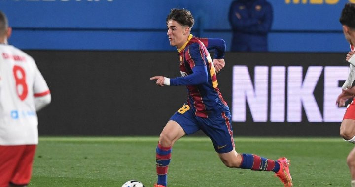 Gavi jugando con el Barça B / FC Barcelona