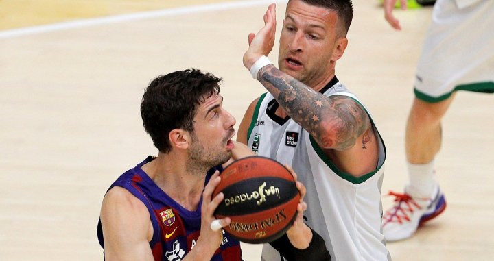 Ante Tomic defendido por Alen Omic / EFE