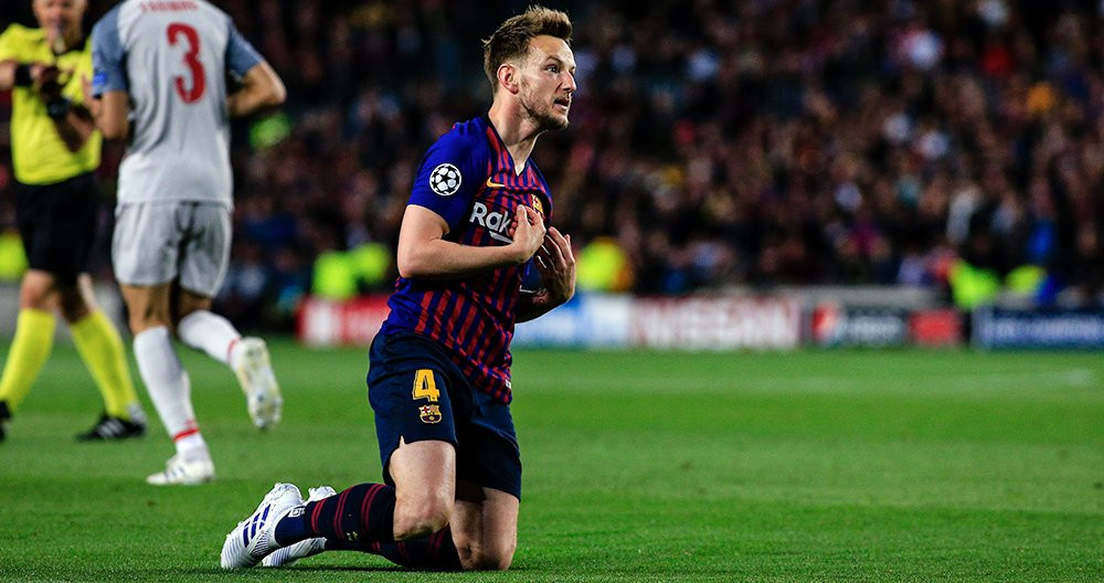 Ivan Rakitic durante un partido con el Barça en el Camp Nou / EP