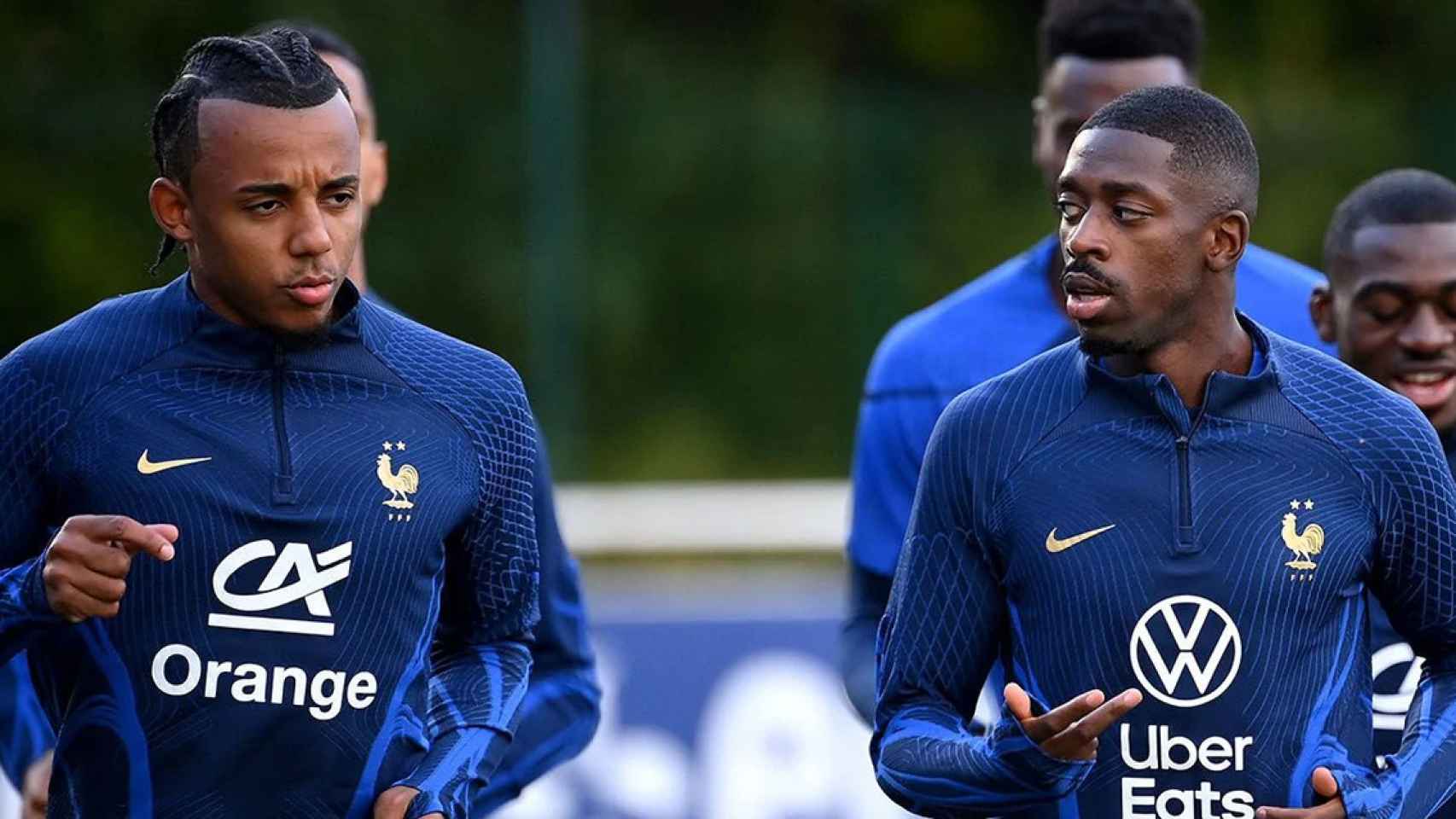 Jules Koundé y Ousmane Dembelé, únicos representantes del Barça en la final del Mundial de Qatar / EFE