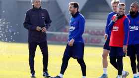 Quique Setién en un entrenamiento del Barça / FCB