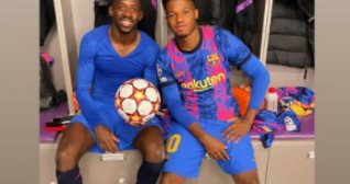 Ansu Fati y Dembelé celebrando la victoria en Kiev / Instagram de Ansu fati