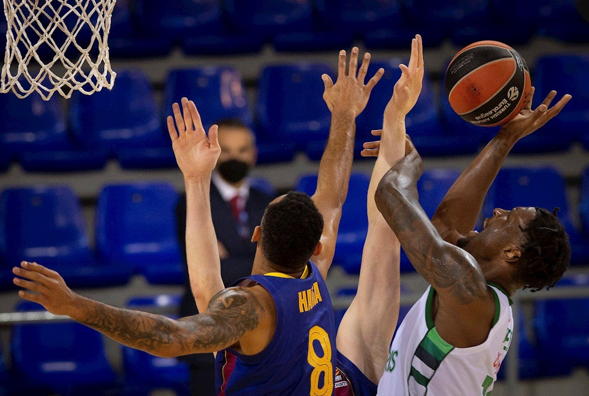 Adam Hanga, fichado por Florentino, en una acción contra Zalgiris Kaunas en la Euroliga / EFE