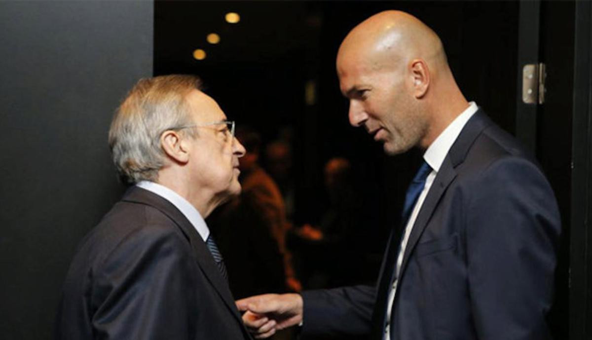 Zidane, junto a Florentino Pérez en un acto | REDES