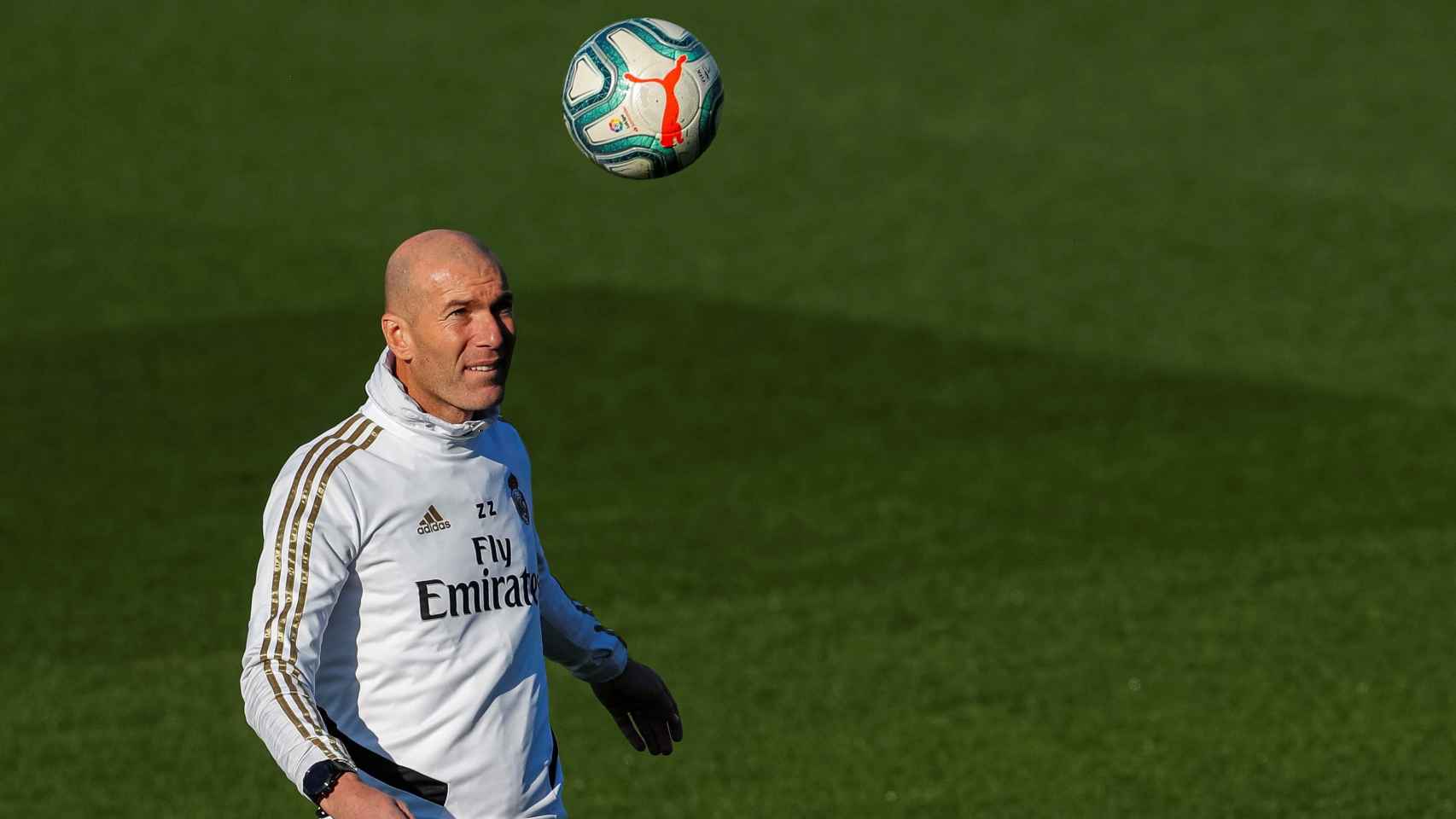 Zidane, en un entrenamiento con el Real Madrid | EFE