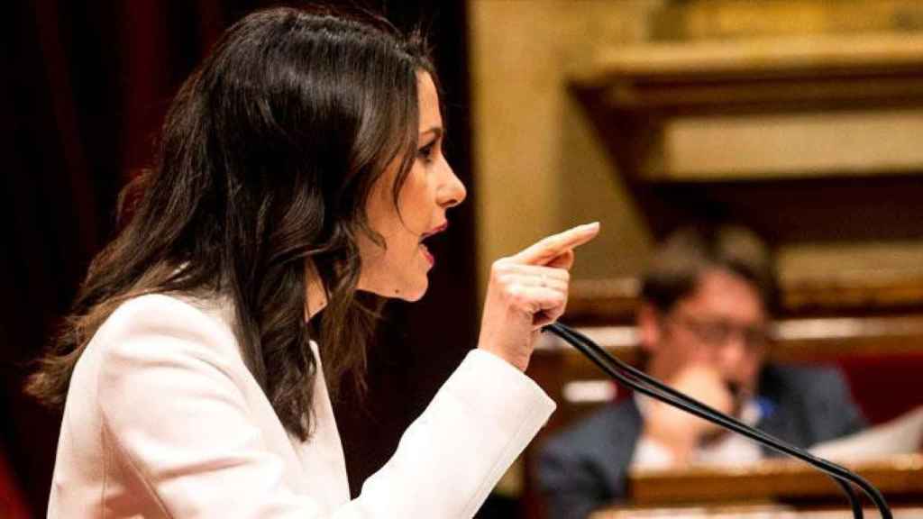 Inés Arrimadas, jefa de la oposición en Cataluña por Ciudadanos, en el Parlamento catalán hoy / EFE