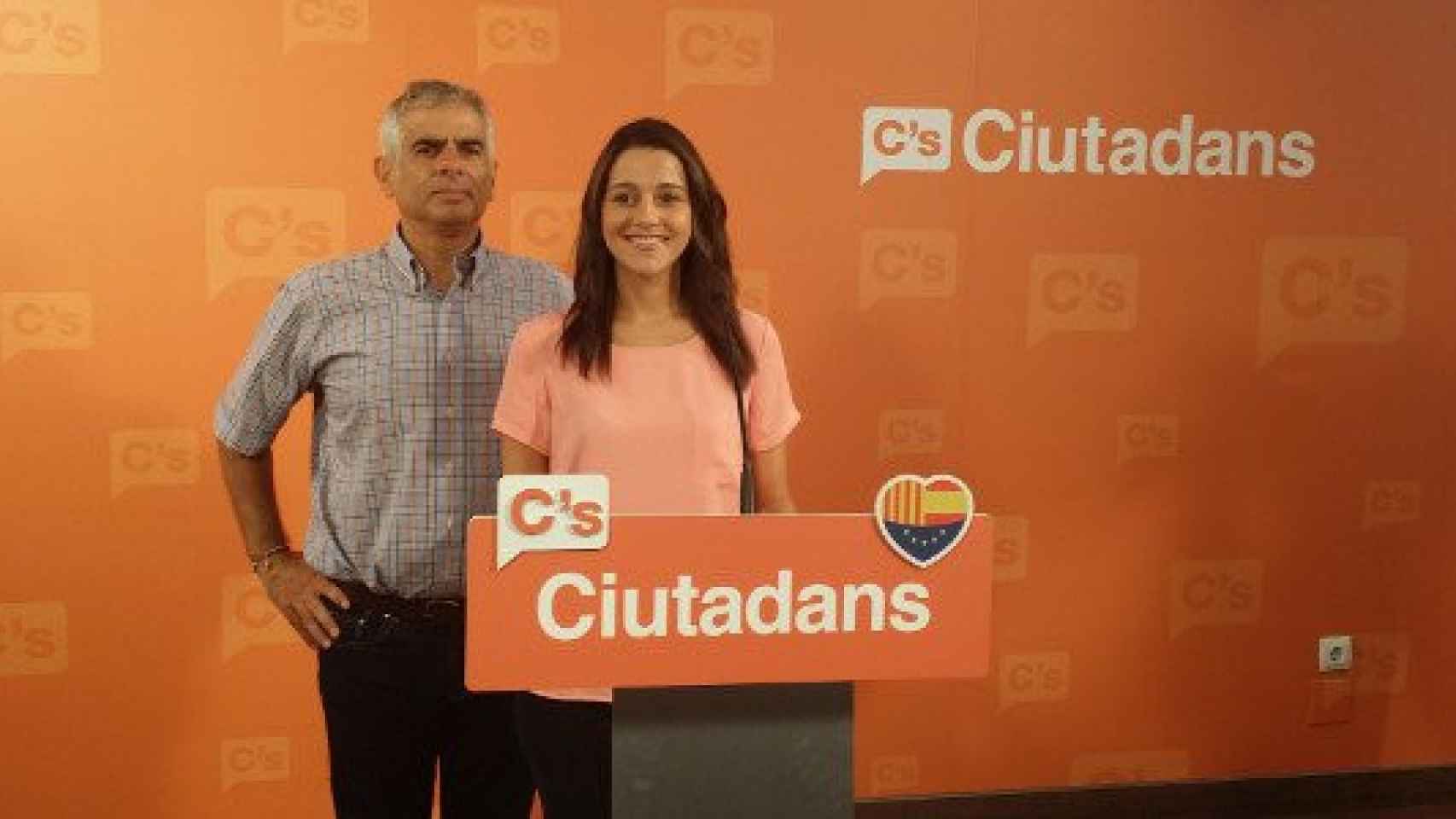 La candidata de C's al 27S, Inés Arrimadas, junto al diputado autonómico de la formación Carlos Carrizosa