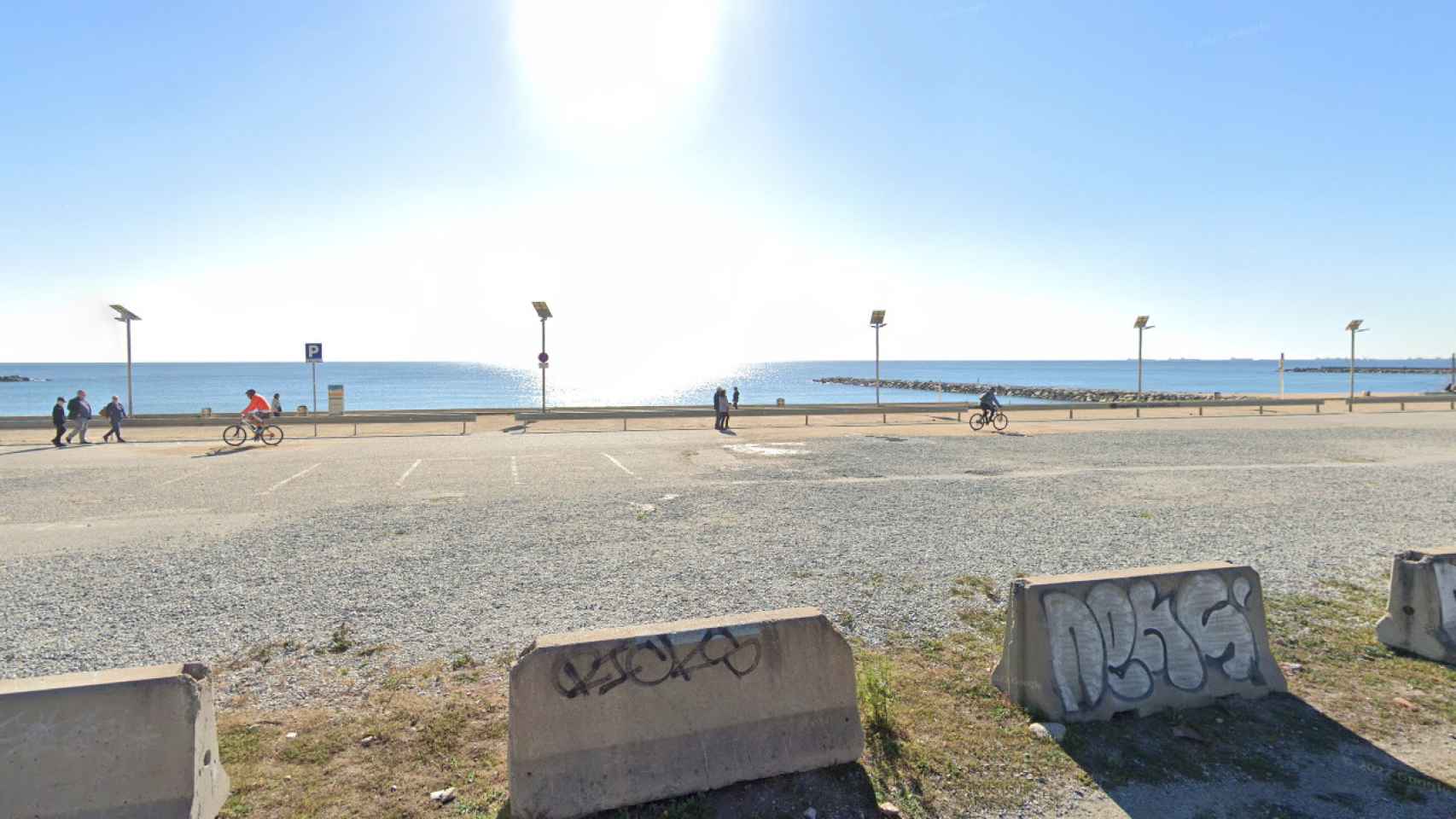 Alrededores de la zona donde se ha hallado a la joven de 19 años herida y desorientada en Barcelona / GOOGLE STREET VIEW