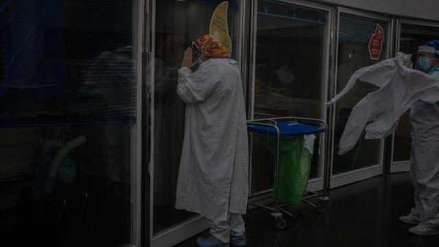 Personal sanitario afronta la sexta ola del Covid-19 / EP