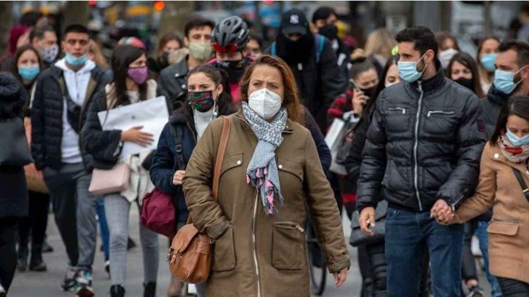 Personas en la calle / EFE