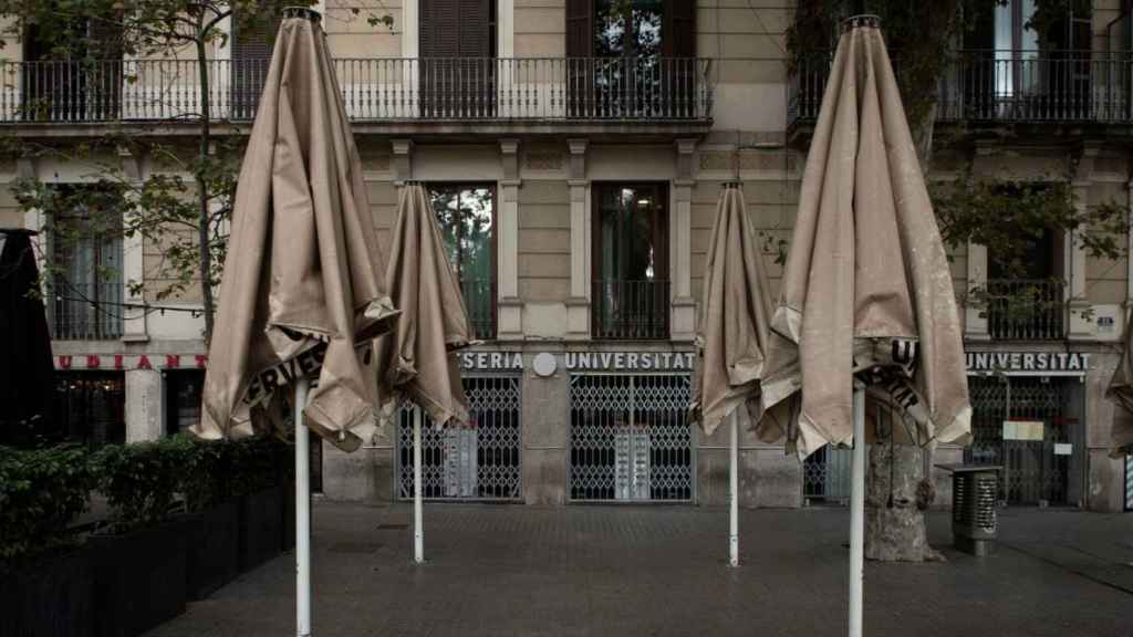 La plaza Universitat de Barcelona, donde se produjo la agresión homófoba / EFE