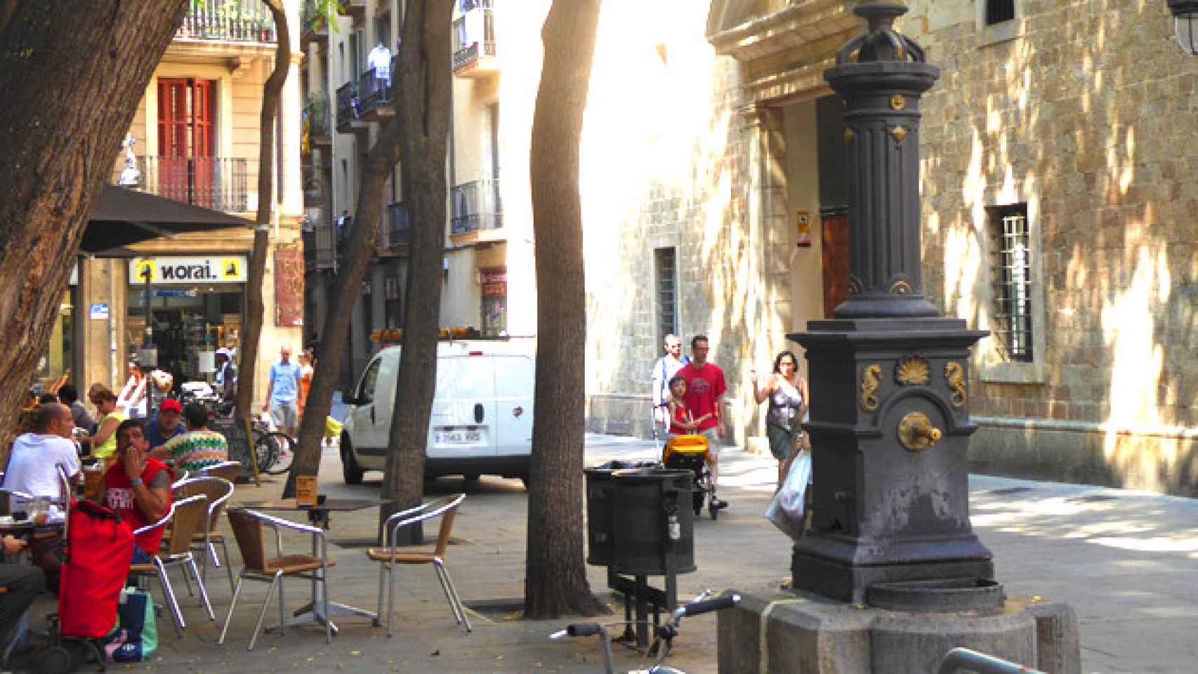 Plaza Bonsuccés de Barcelona / CG