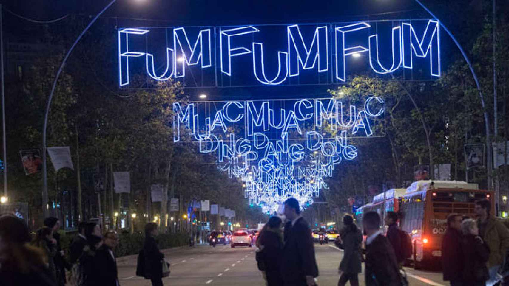 Las luces de Navidad de la Gran Vía de Barcelona / EFE