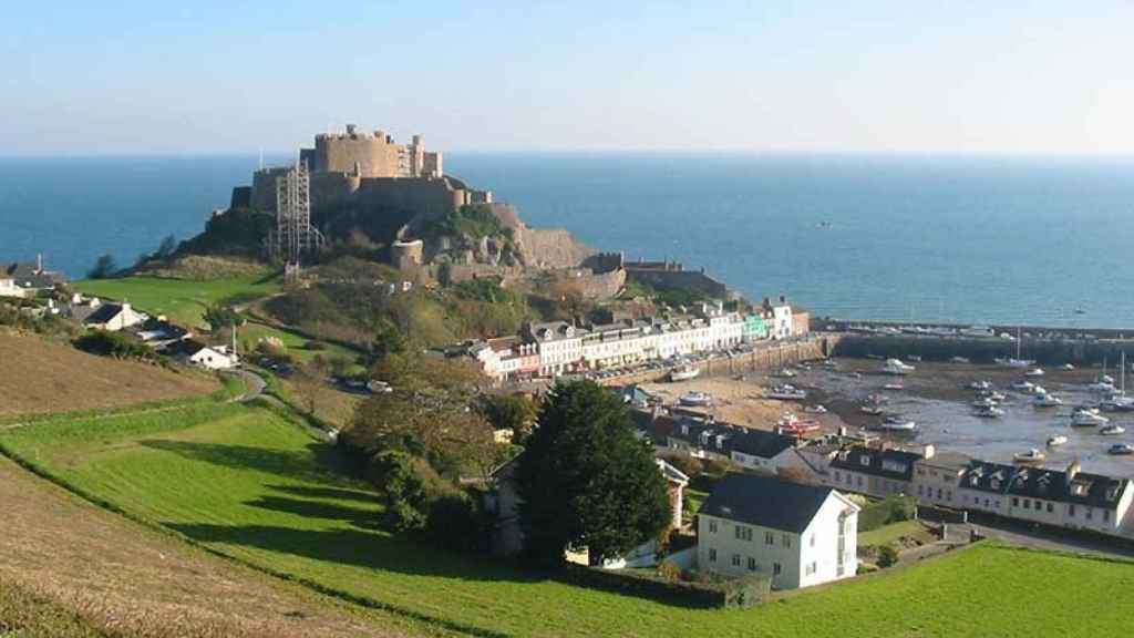 Jersey, isla británica situada a 22 kilómetros de Francia, considerada paraíso fiscal.