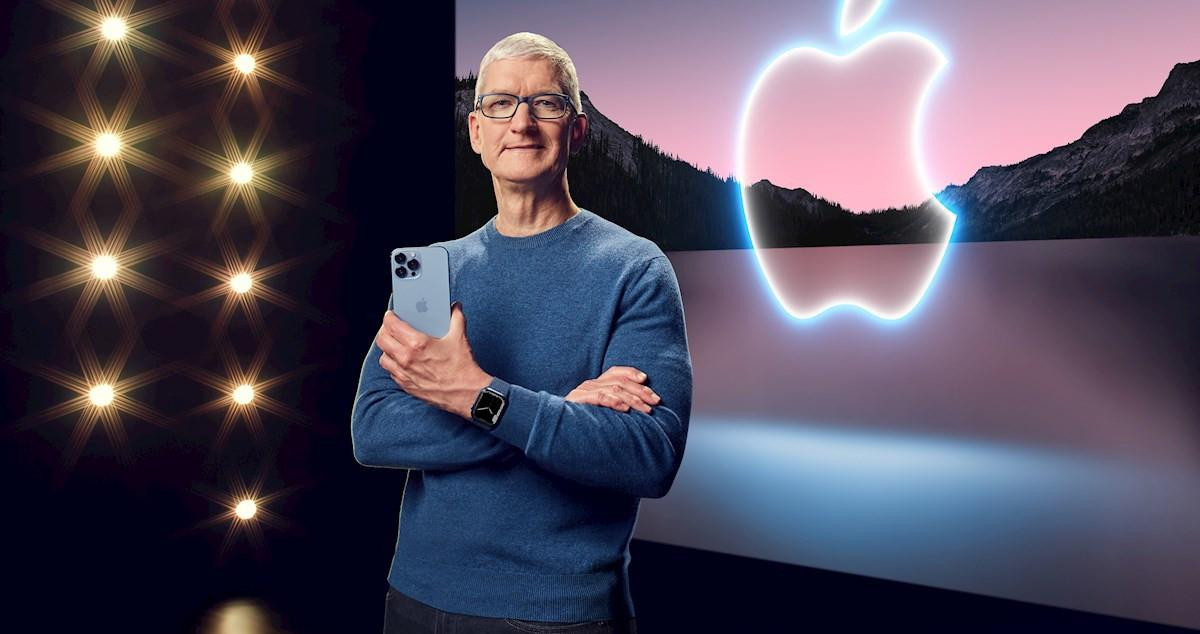 Tim Cook, consejero delegado de Apple, en la presentación del nuevo iPhone 13 / APPLE