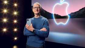 Tim Cook, consejero delegado de Apple, en la presentación del nuevo iPhone 13 / APPLE