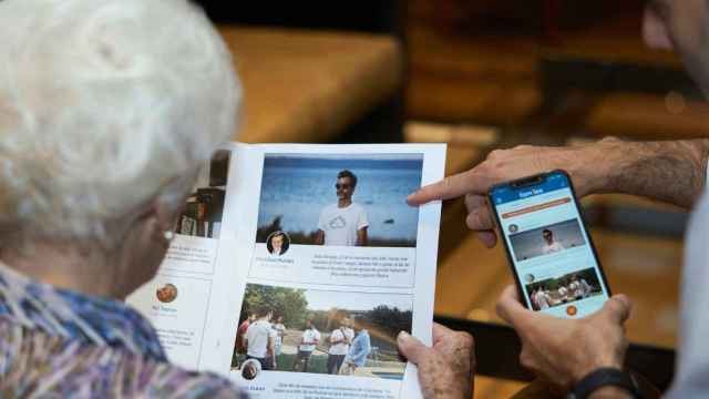 Los mayores, como la abuela de Christian Marion, reciben en casa la revista Famileo