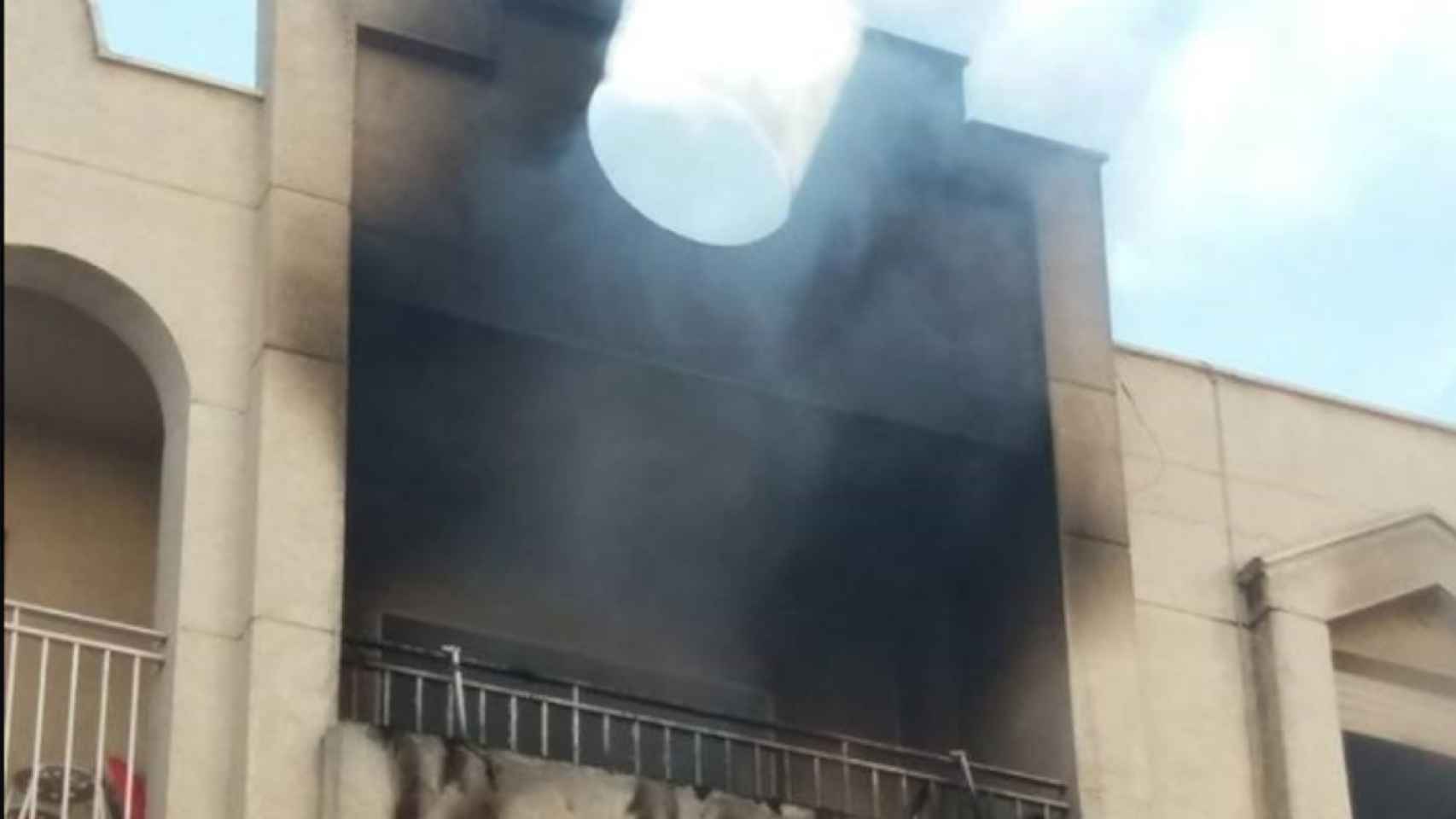 Una foto del incendio donde ha fallecido el bebé