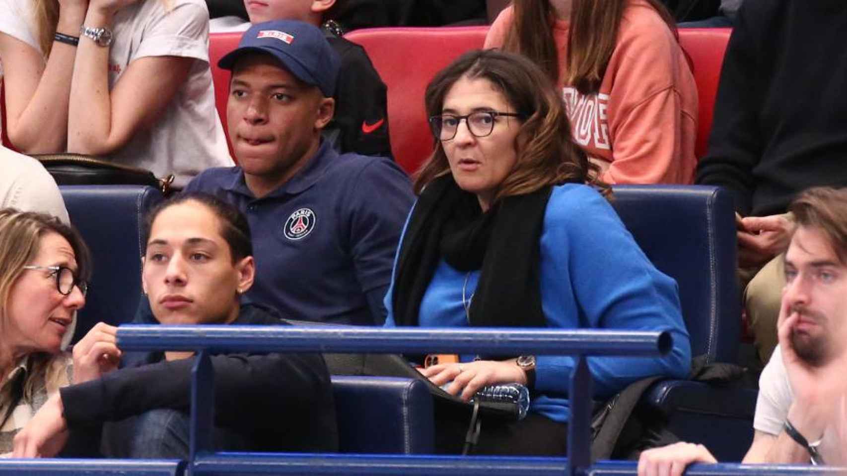 Kylian Mbappé junto a Fayza, su madre / REDES