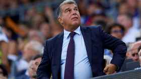 Joan Laporta, en el palco del Camp Nou antes de un partido del Barça / REDES