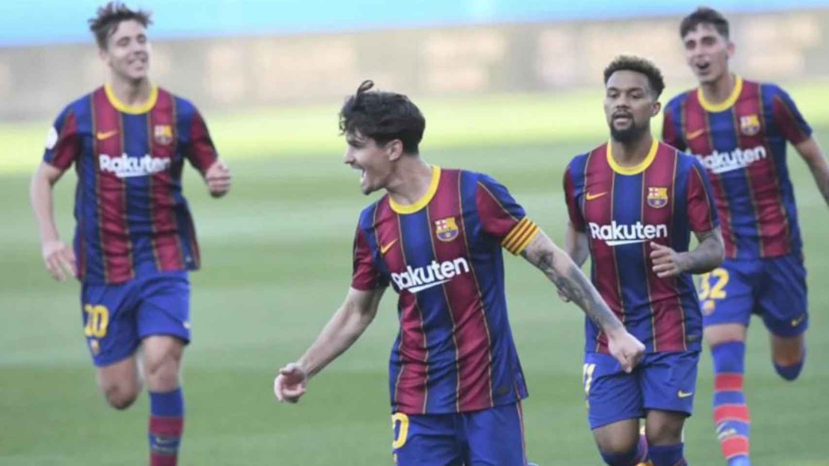 Álex Collado celebra su gol ante el Alcoyano / FCB