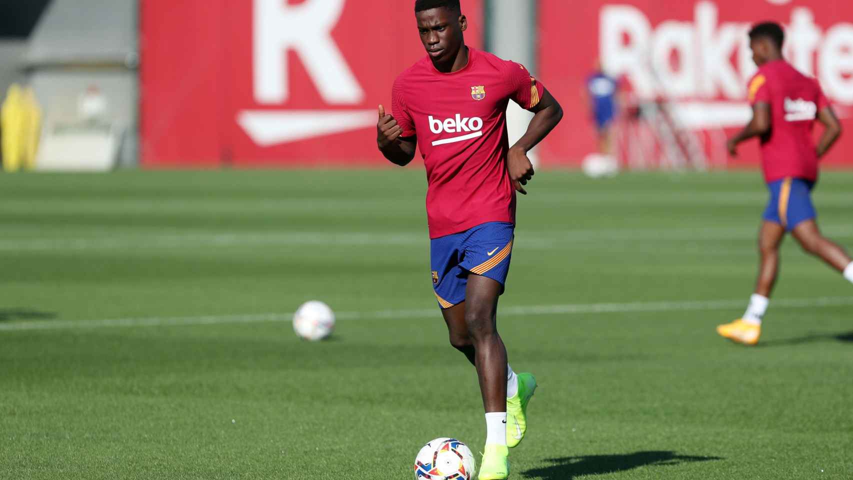 Ilaix Moriba entrenando con el primer equipo del Barça / FC Barcelona