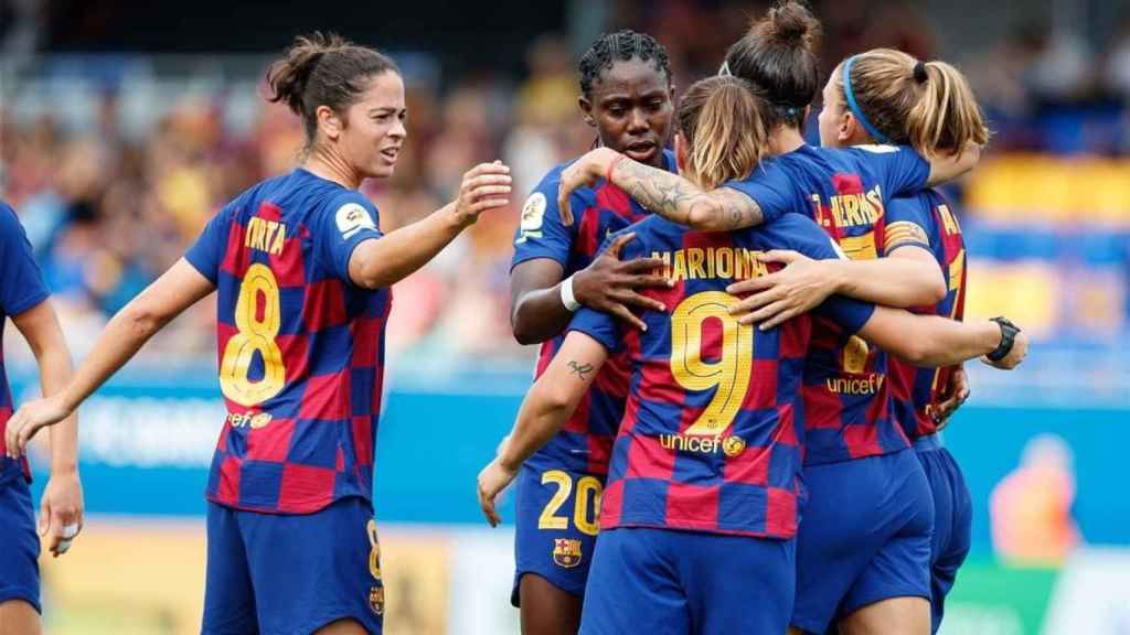 Las jugadoras del Barça celebran un gol / EFE