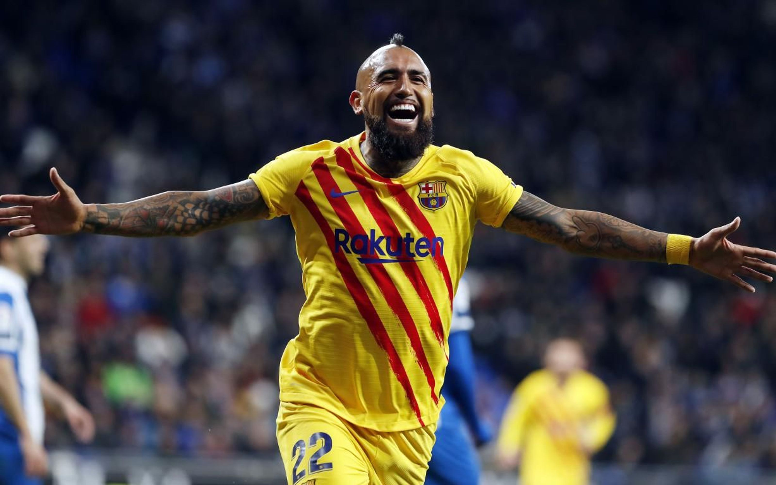 Arturo Vidal celebrando su gol contra el Espanyol / FC Barcelona