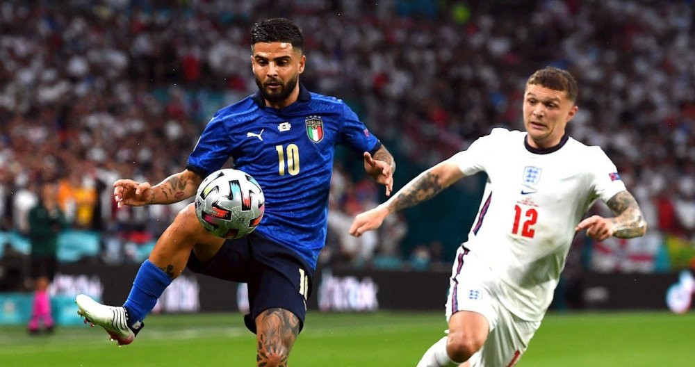 Lorenzo Insigne en una acción ante Inglaterra en la final de la Eurocopa / EFE