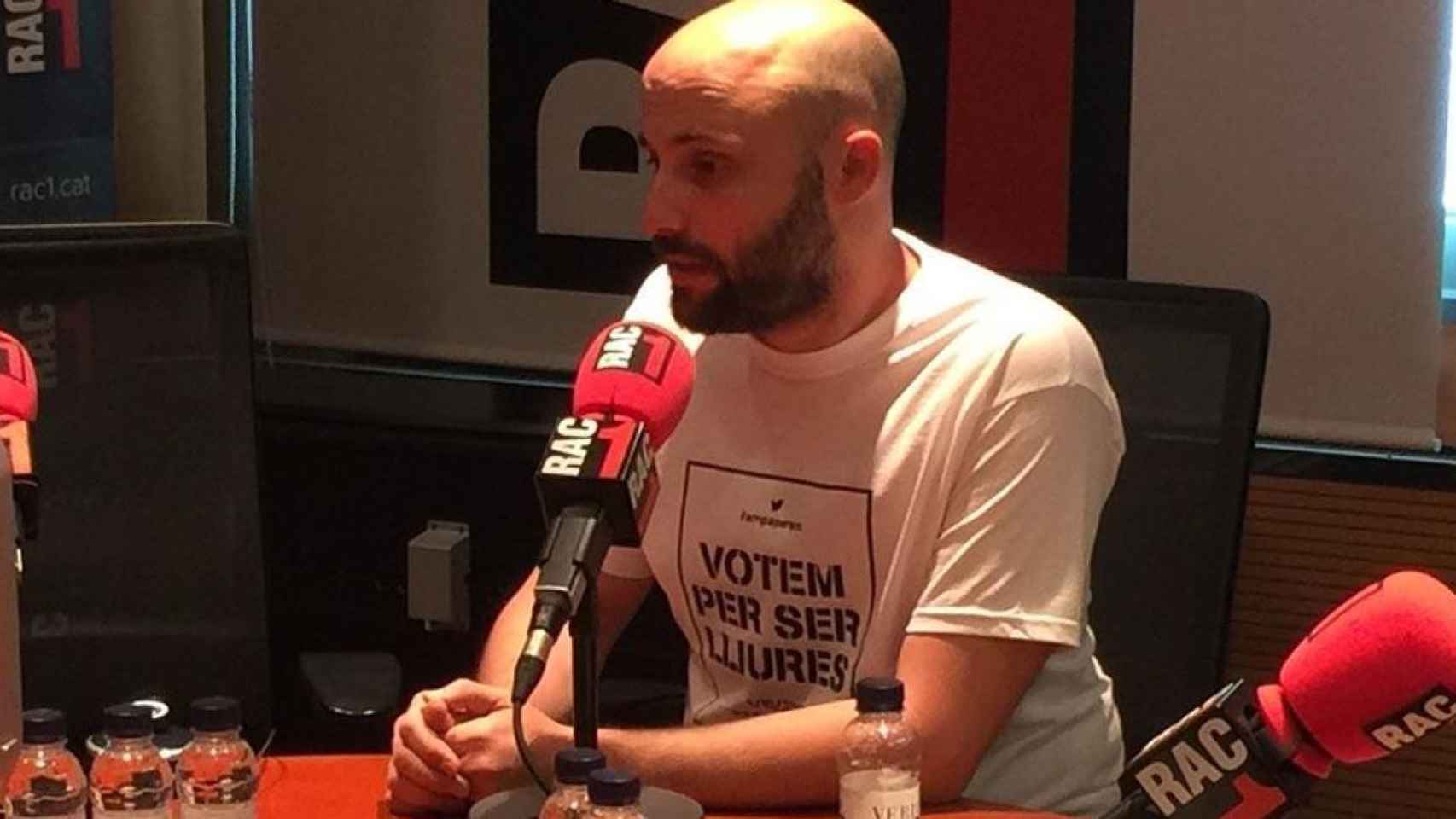 Imagen de Jordi Graupera durante una entrevista radiofónica