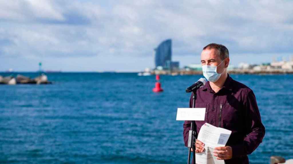 Eloi Badia, concejal de Transición Ecológica, presentando el rastreo del coronavirus en el agua / CG