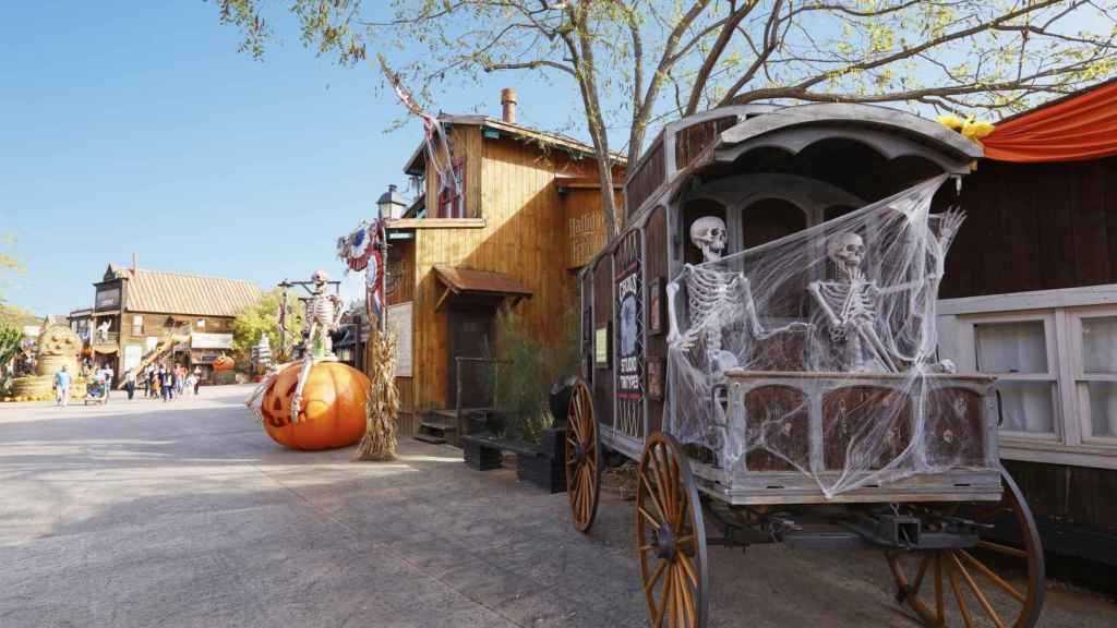 Decorado de Halloween en Port Aventura World / EP