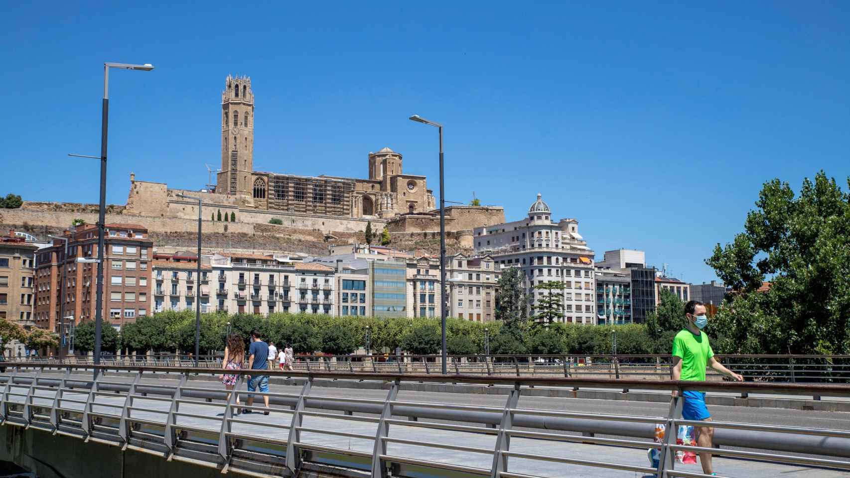 Ambiente en la ciudad de Lleida este sábado / EFE