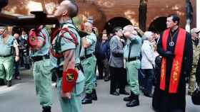 El cura Custodio Ballester, en una de las marchas de los veteranos de la Legión Española / CG