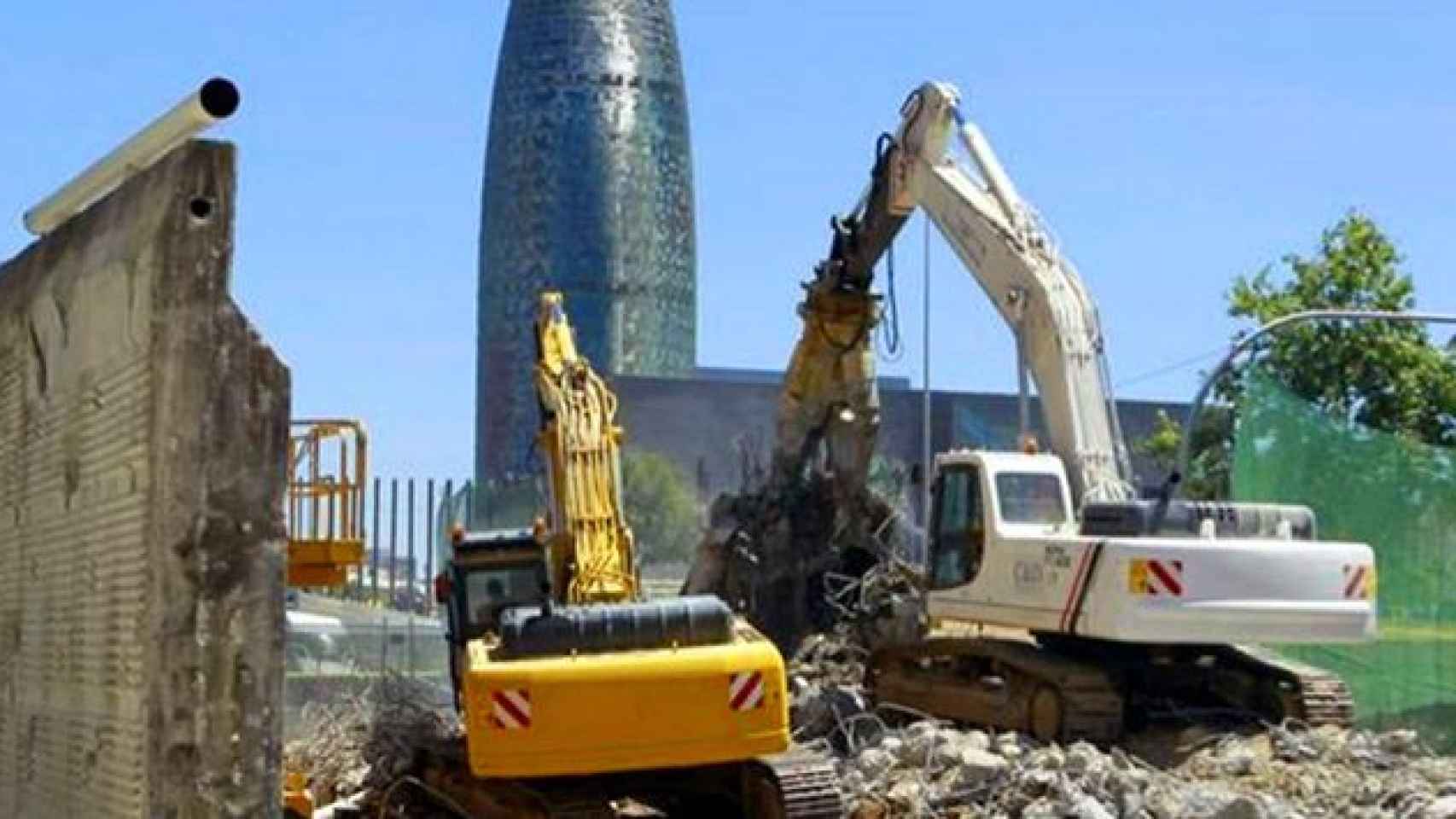 Obras en plaza de Les Glòries de Barcelona / EFE