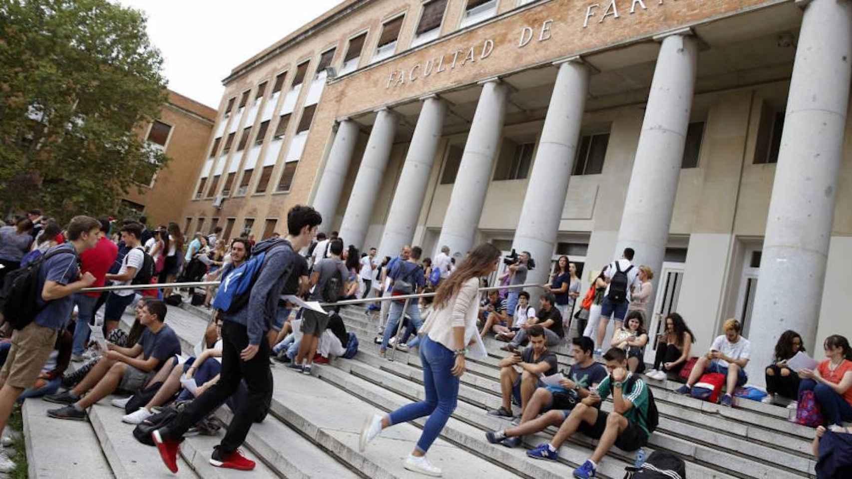 Una imagen de archivo de la Facultad de Farmacia de la Universidad Complutense de Madrid / EFE Los bancos salen a la 'caza' de préstamos universitarios