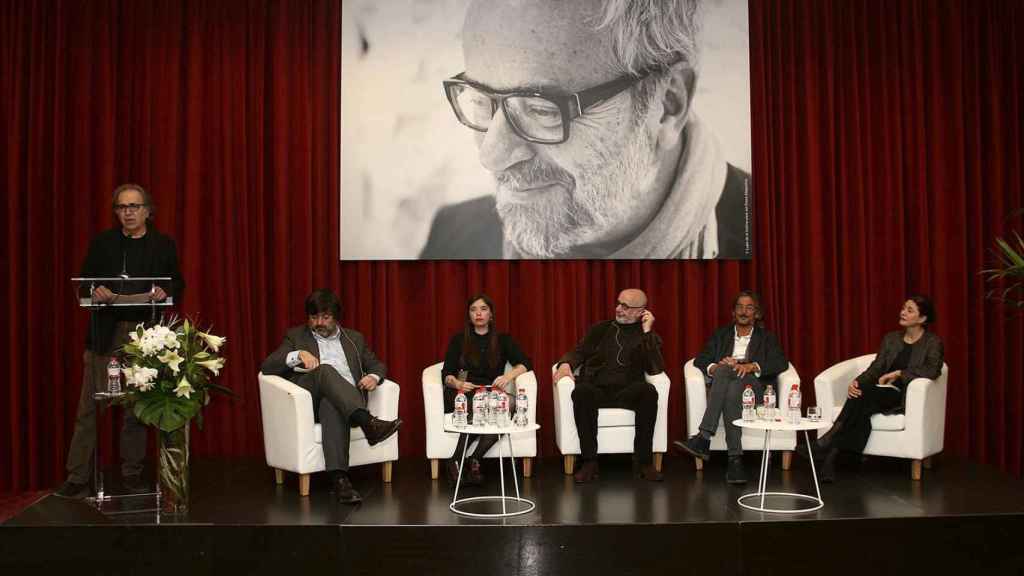 Homenaje a Claudio López Lamadrid / MARTA CALVO