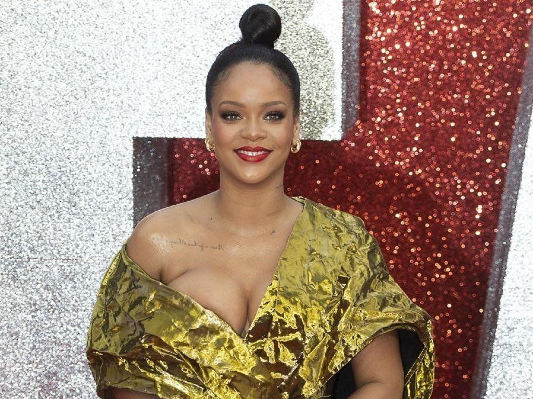 El día de los famosos: Rihanna, embarazada y Anabel Pantoja, separada