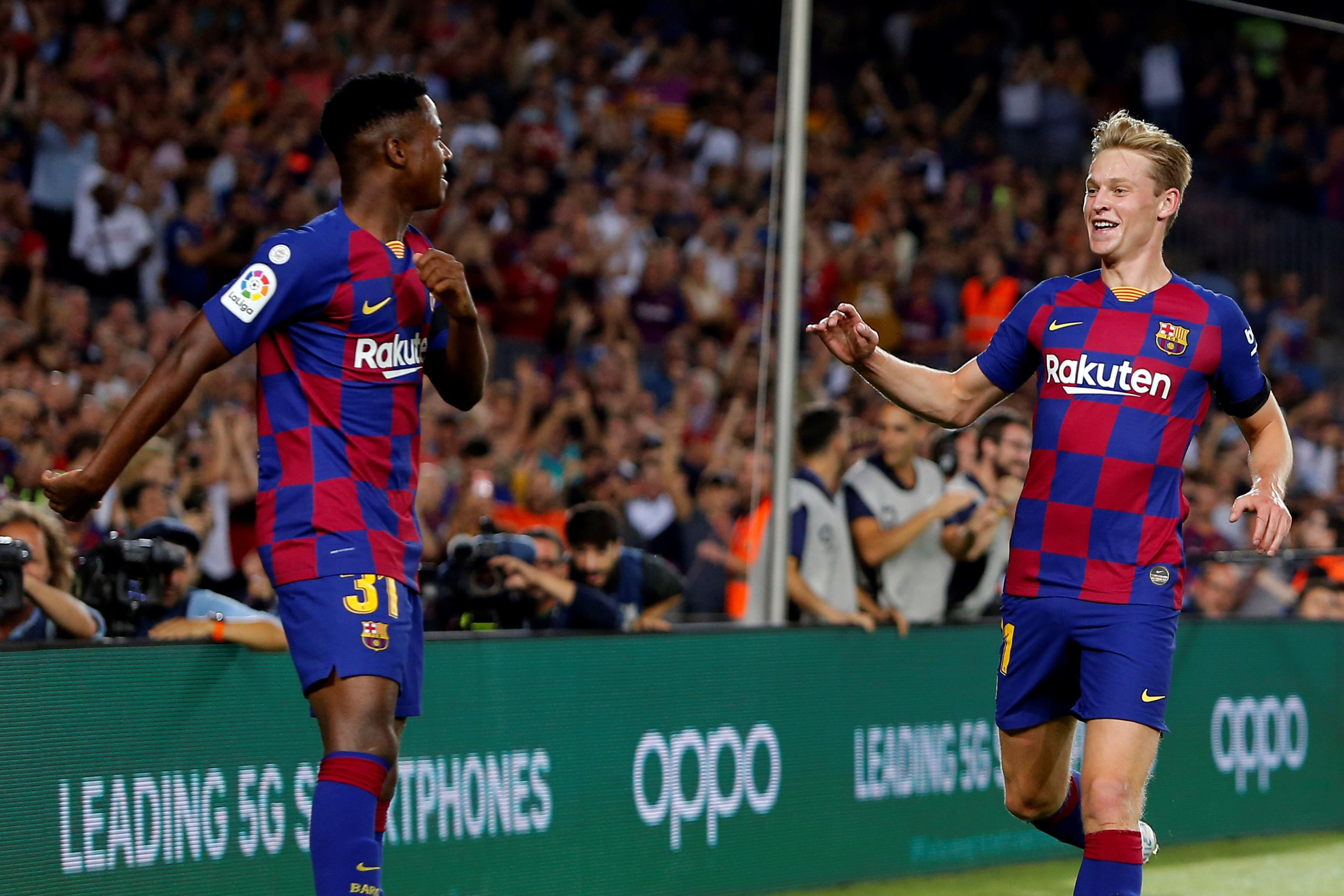 Frenkie de Jong encabeza la lista de jugadores más valorados / EFE