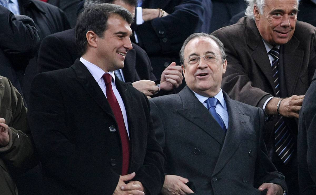 Joan Laporta y Florentino Pérez, en el palco durante un clásico / EFE