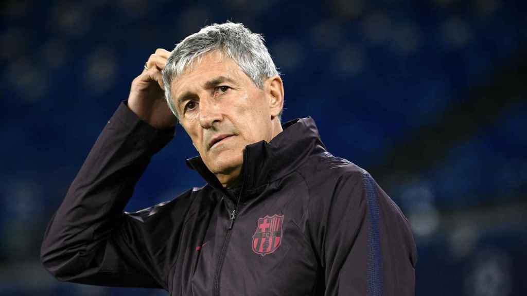 Quique Setién en un partido con el Barça / EFE