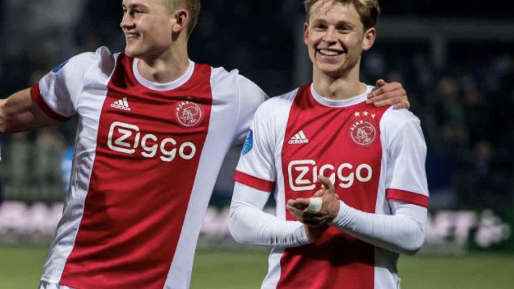 Una foto de archivo de Frenkie De Jong y Matthijs De Ligt