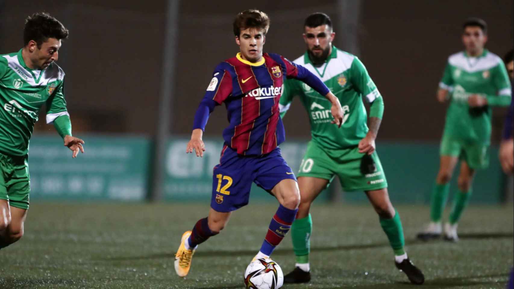 Riqui Puig jugando con el Barça en Cornellà / FC Barcelona