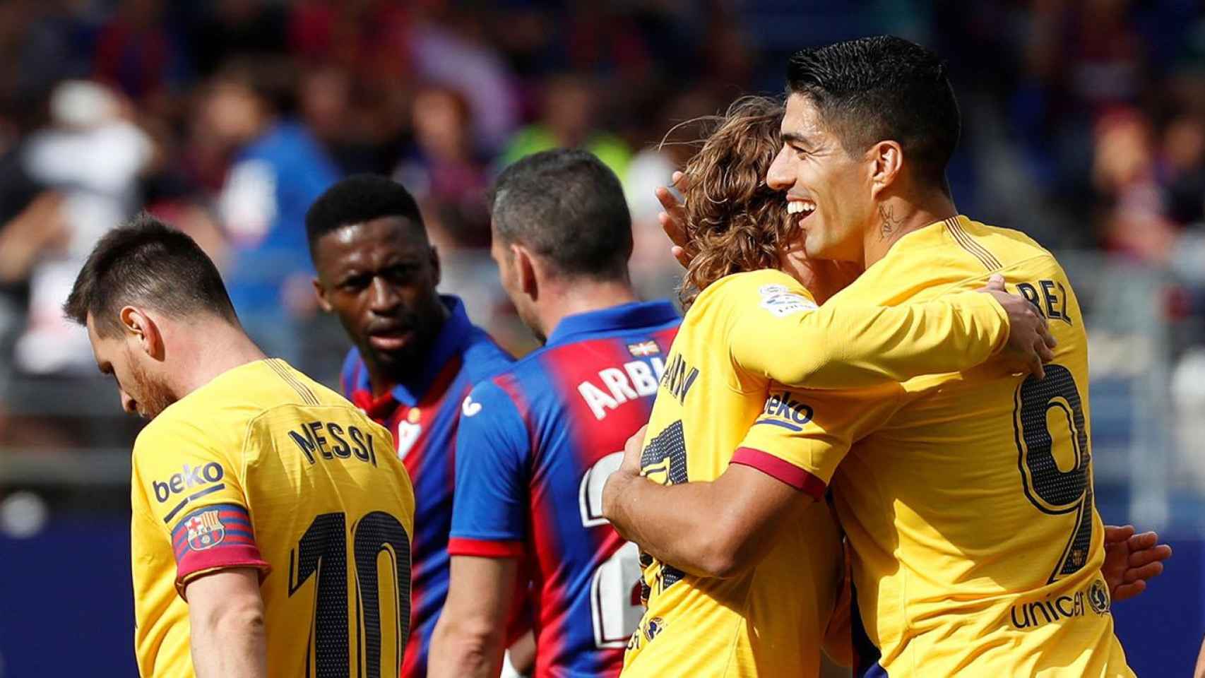 Luis Suárez, Griezmann y Messi celebran un gol del Barça / EFE