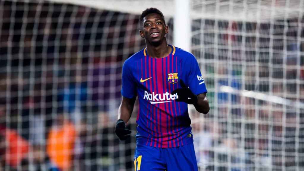 Dembelé con la camiseta del Barça lamentando una ocasión / EFE