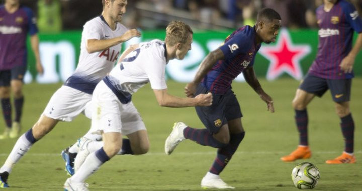 Imagen de archivo de Malcom durante un partido del Barça / EFE