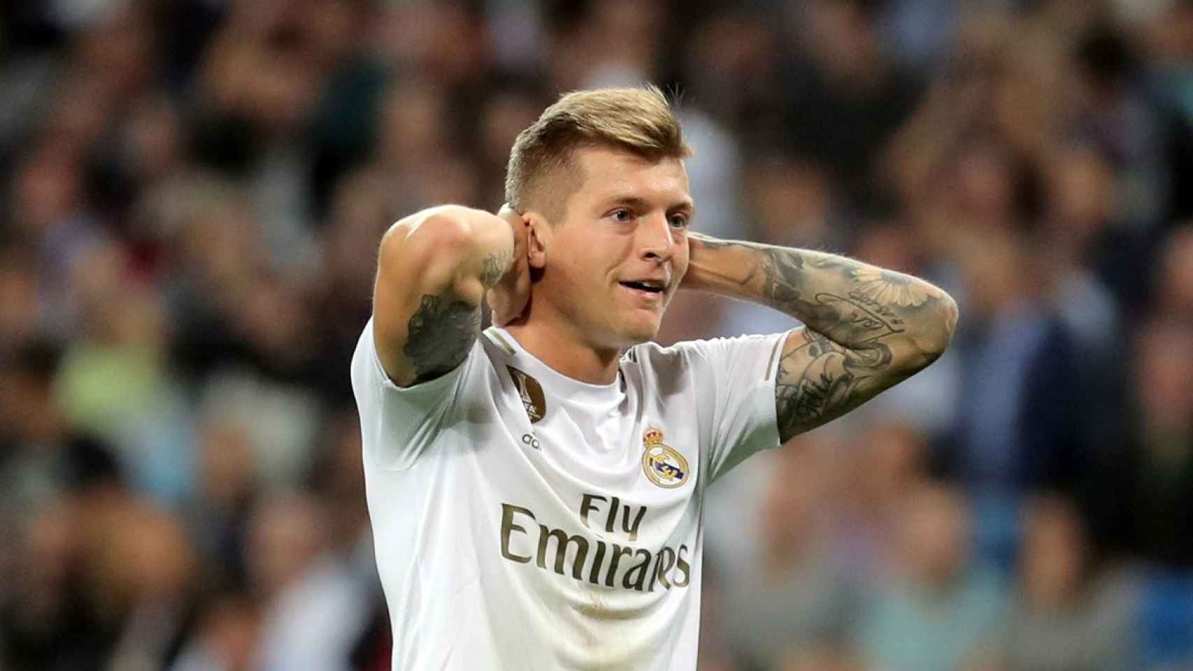 Kroos lamenta una acción en un partido con el Real Madrid | EFE