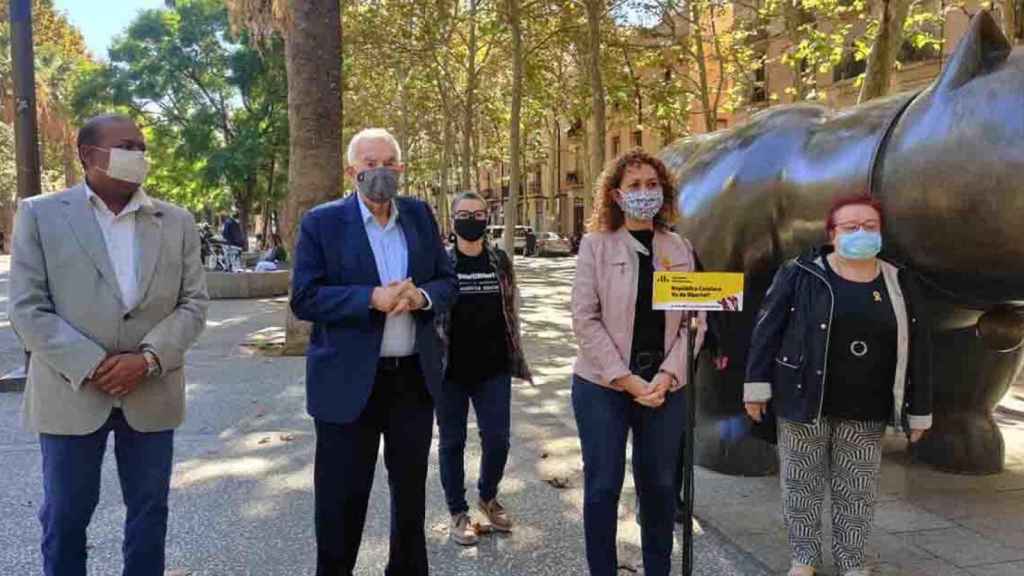 El líder de ERC en el Ayuntamiento de Barcelona, Ernest Maragall, y la consejera de Justicia, Ester Capella, han denunciando el genocidio del 12-O / CG