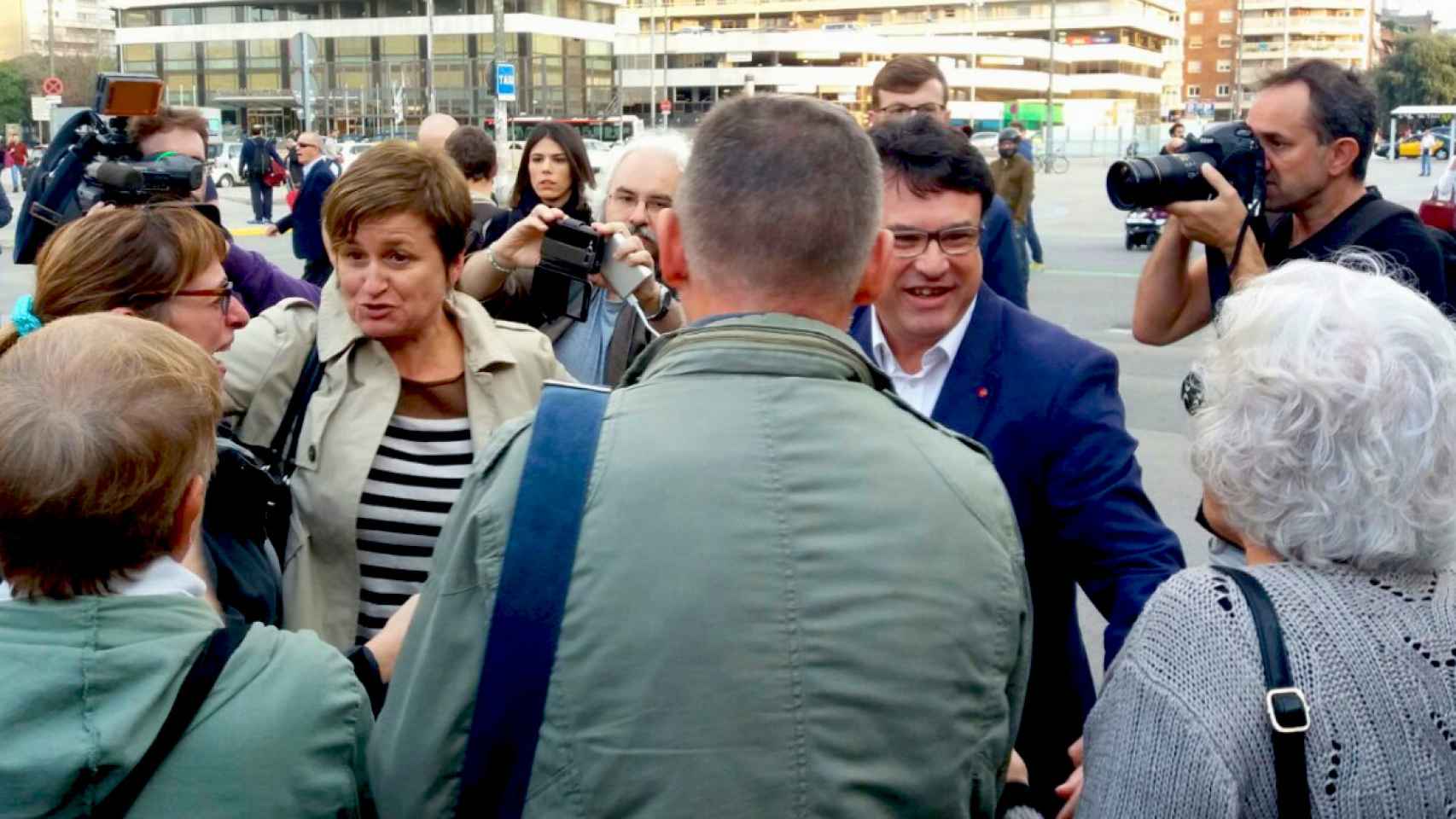 Simó y Nuet han sido recibidos a su llegada a la estación de Sants / CG